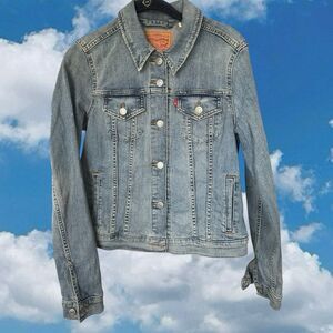 Levis Jacket Womens Medium Blue Denim Trucker Medium Wash Stretch Jean Pockets